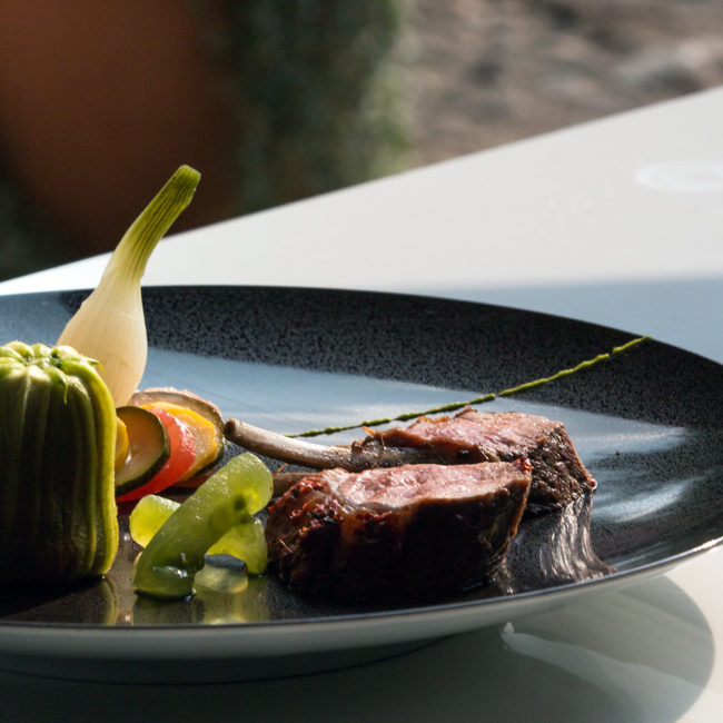 L'agneau du Limousin par Damien Coche en cocotte lutée au foin